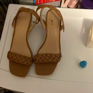 Perfect high heels for the summer bought a size to big